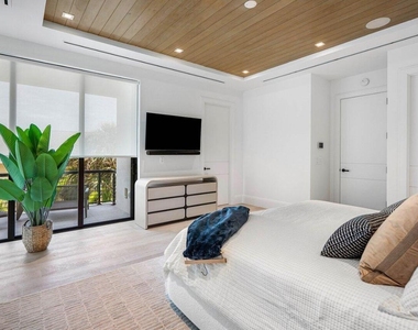 514 Ne 7th Avenue - Photo Thumbnail 20