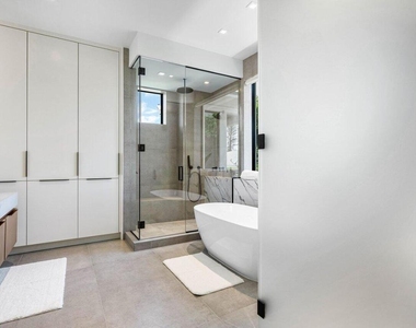 514 Ne 7th Avenue - Photo Thumbnail 25