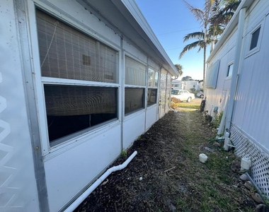 21 Ruthmary Avenue - Photo Thumbnail 7