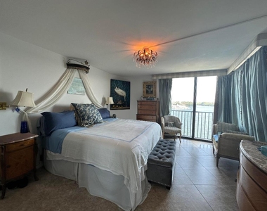 1200 S Flagler Drive - Photo Thumbnail 5