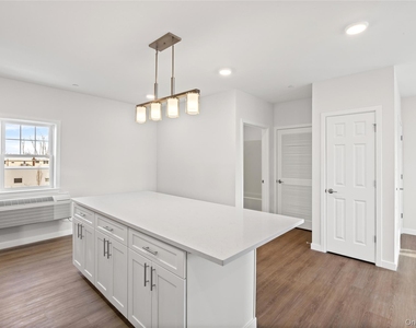 227 4th Avenue - Photo Thumbnail 3