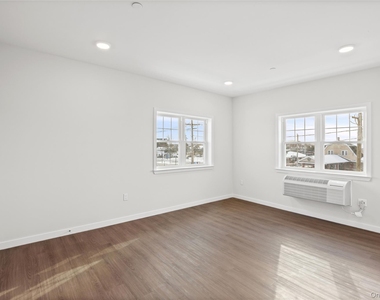 227 4th Avenue - Photo Thumbnail 15