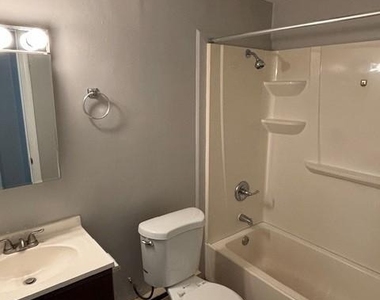 27 E Main Street - Photo Thumbnail 5