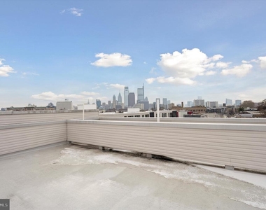 1617 Ridge Avenue - Photo Thumbnail 11