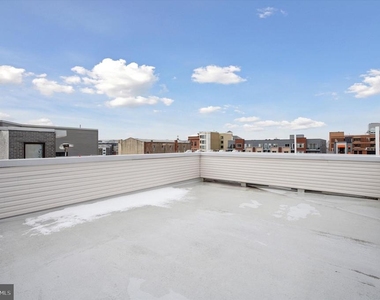1617 Ridge Avenue - Photo Thumbnail 10