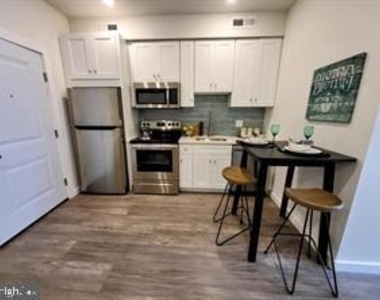 1617 Ridge Avenue - Photo Thumbnail 8