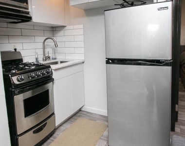 2135 Walnut Street - Photo Thumbnail 2