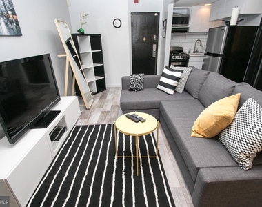 2135 Walnut Street - Photo Thumbnail 1