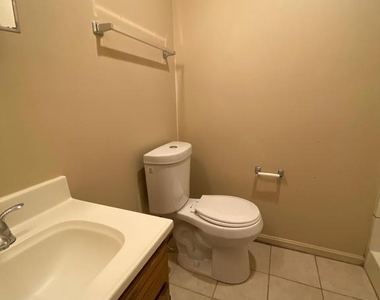 12339 Sandy Point Court - Photo Thumbnail 16
