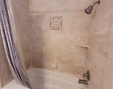 306 E Anderson Ave - Photo Thumbnail 10
