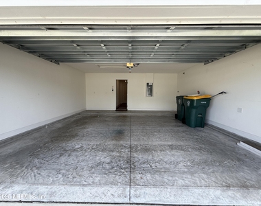 13624 Brookwater Drive - Photo Thumbnail 24