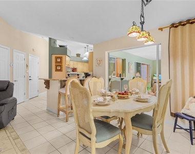 8549 S Lake Circle - Photo Thumbnail 39