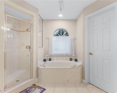 8549 S Lake Circle - Photo Thumbnail 29