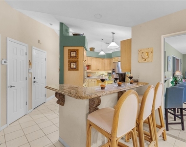 8549 S Lake Circle - Photo Thumbnail 9