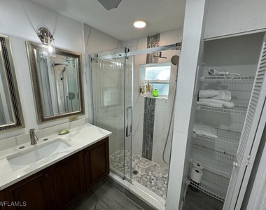 10301 Tarrah Lane - Photo Thumbnail 3