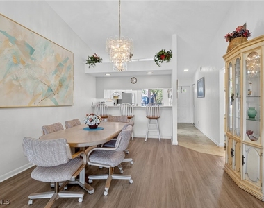 4210 Looking Glass Lane - Photo Thumbnail 6