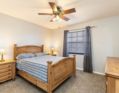 5535 Rattlesnake Hammock Road - Photo Thumbnail 14
