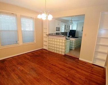 1409 Wentworth Street - Photo Thumbnail 3