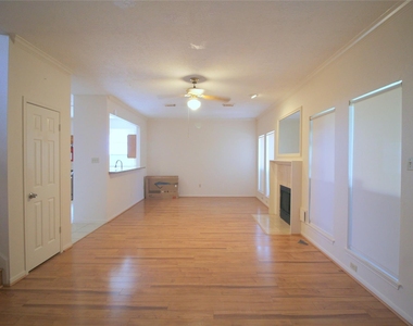 16326 Brush Meadows Court - Photo Thumbnail 6