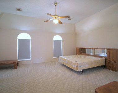 16326 Brush Meadows Court - Photo Thumbnail 18