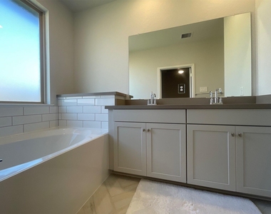 12614 White Pelican Court - Photo Thumbnail 26