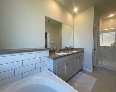 12614 White Pelican Court - Photo Thumbnail 24