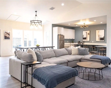 2170 Thousand Oaks Drive - Photo Thumbnail 10