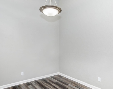 18001 Cypress Trace Road - Photo Thumbnail 7