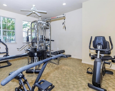 6041 N Winsome Ln - Photo Thumbnail 23