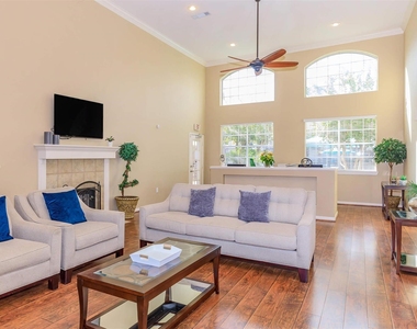 6041 N Winsome Ln - Photo Thumbnail 22