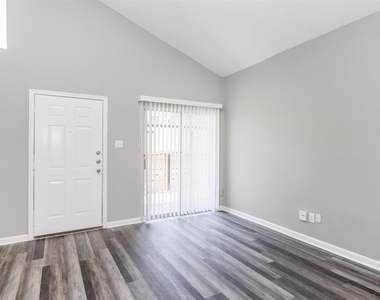 18001 Cypress Trace Road - Photo Thumbnail 1