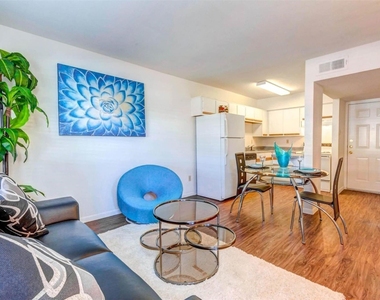 6041 N Winsome Ln - Photo Thumbnail 1