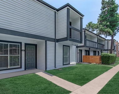 18001 Cypress Trace Road - Photo Thumbnail 24