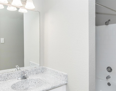 18001 Cypress Trace Road - Photo Thumbnail 15