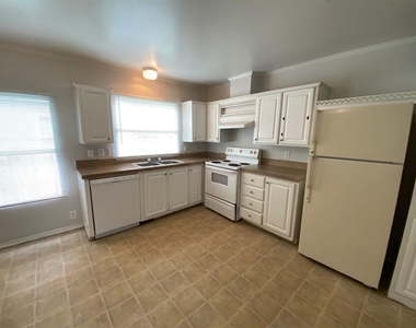 11734 Greensbrook Forest Drive - Photo Thumbnail 3