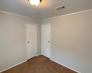 11734 Greensbrook Forest Drive - Photo Thumbnail 9