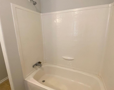 11734 Greensbrook Forest Drive - Photo Thumbnail 5