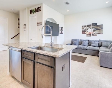 1646 Ryon Falls Drive - Photo Thumbnail 6