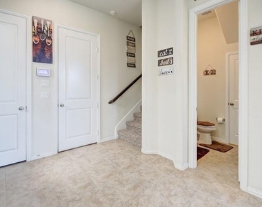 1646 Ryon Falls Drive - Photo Thumbnail 14