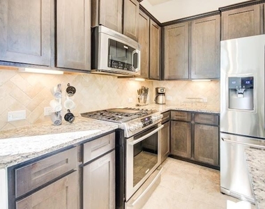 1646 Ryon Falls Drive - Photo Thumbnail 3