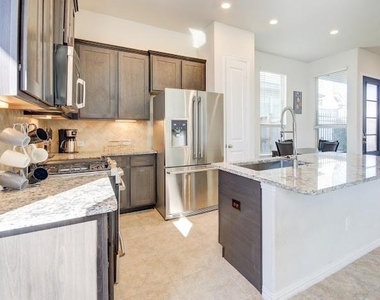 1646 Ryon Falls Drive - Photo Thumbnail 9