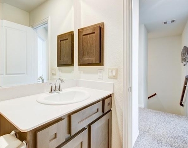 1646 Ryon Falls Drive - Photo Thumbnail 31