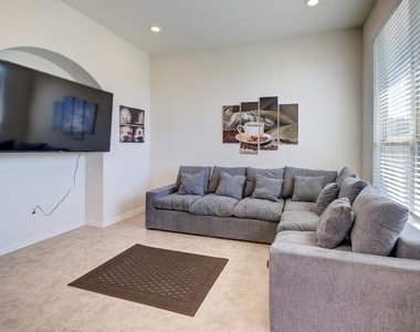 1646 Ryon Falls Drive - Photo Thumbnail 18