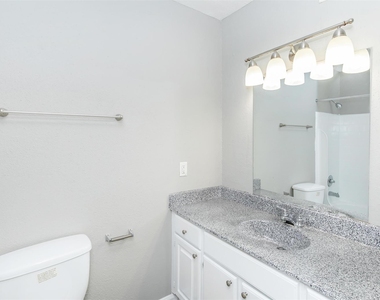 18001 Cypress Trace Road - Photo Thumbnail 11