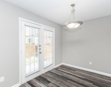 18001 Cypress Trace Road - Photo Thumbnail 7
