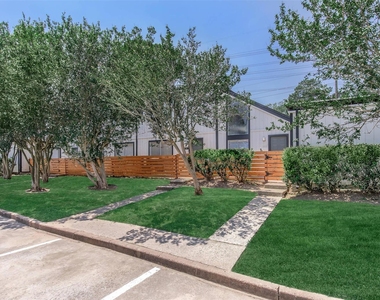 18001 Cypress Trace Road - Photo Thumbnail 27