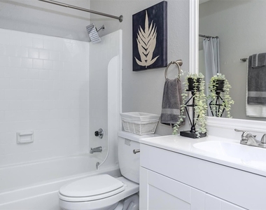 18001 Cypress Trace Road - Photo Thumbnail 14