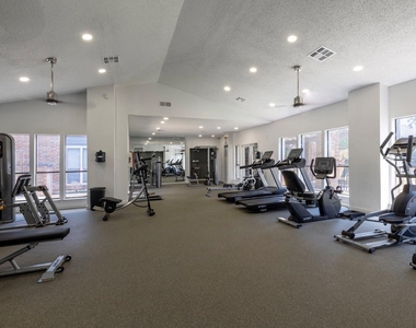 2170 Thousand Oaks Drive - Photo Thumbnail 20