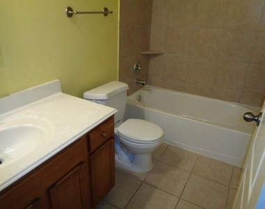 30002 Saw Oaks Drive - Photo Thumbnail 13