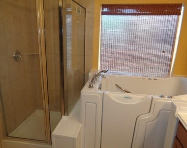 30002 Saw Oaks Drive - Photo Thumbnail 15